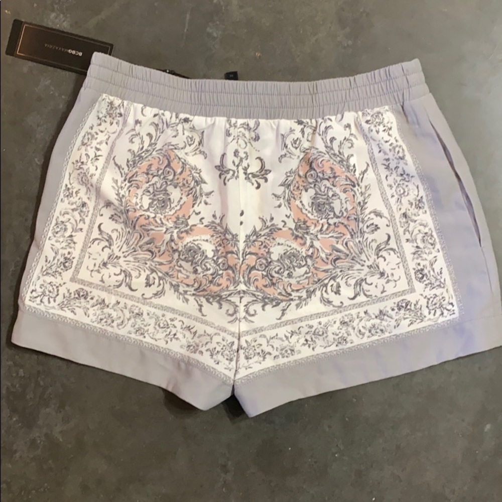HP!! 🥳 BCBGMAXAZRIA ISSAC SHORTS XS NWT 🤩